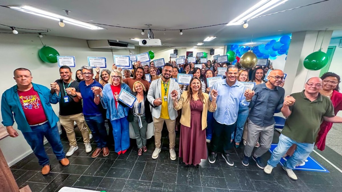 Meriti certifica 54 profissionais da Educa&ccedil;&atilde;o em curso de inform&aacute;tica