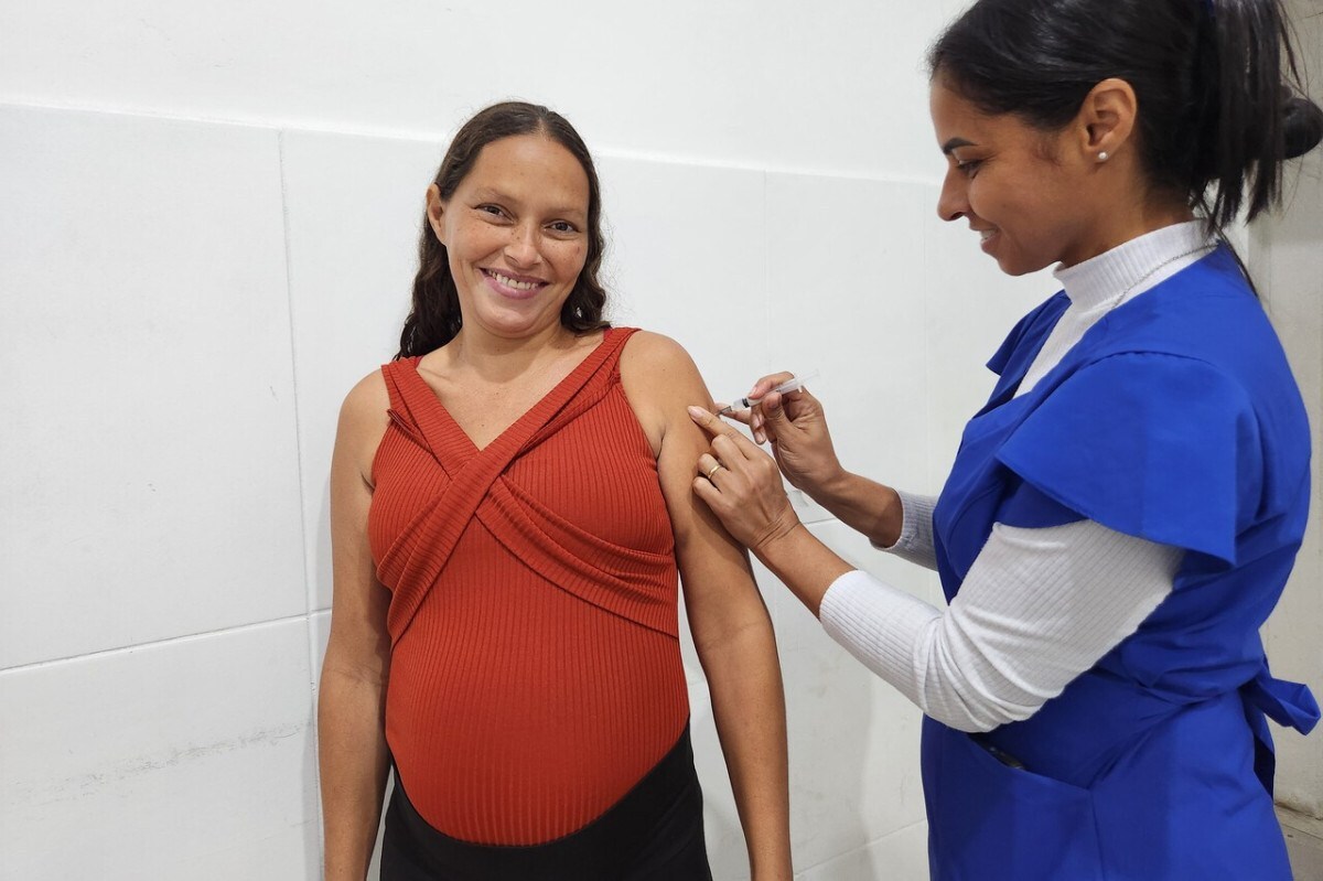 Campos refor&ccedil;a que preven&ccedil;&atilde;o &eacute; fundamental contra hepatites virais