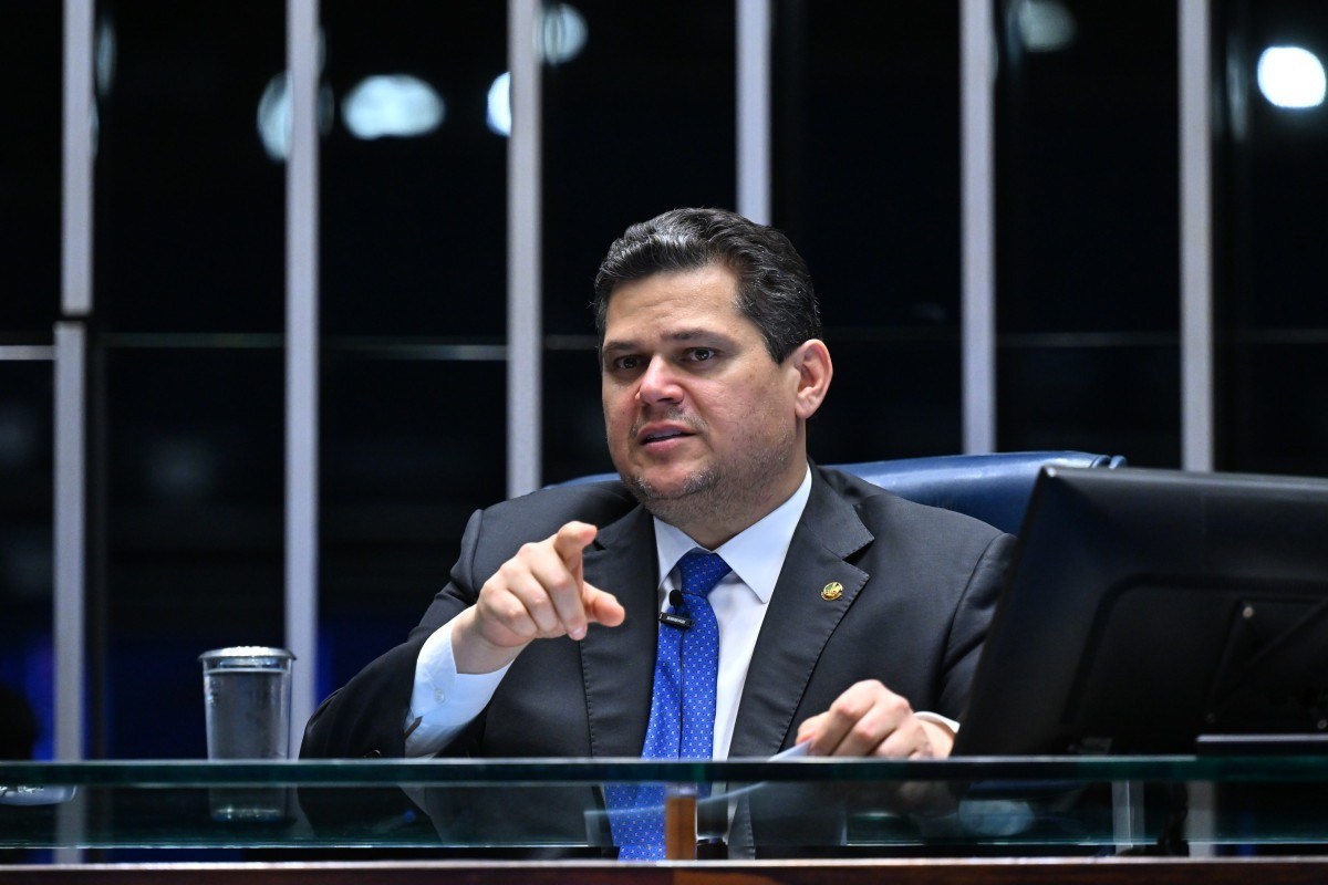 Alcolumbre: fim da 6x1 ser&aacute; votado no Senado na pr&oacute;xima semana