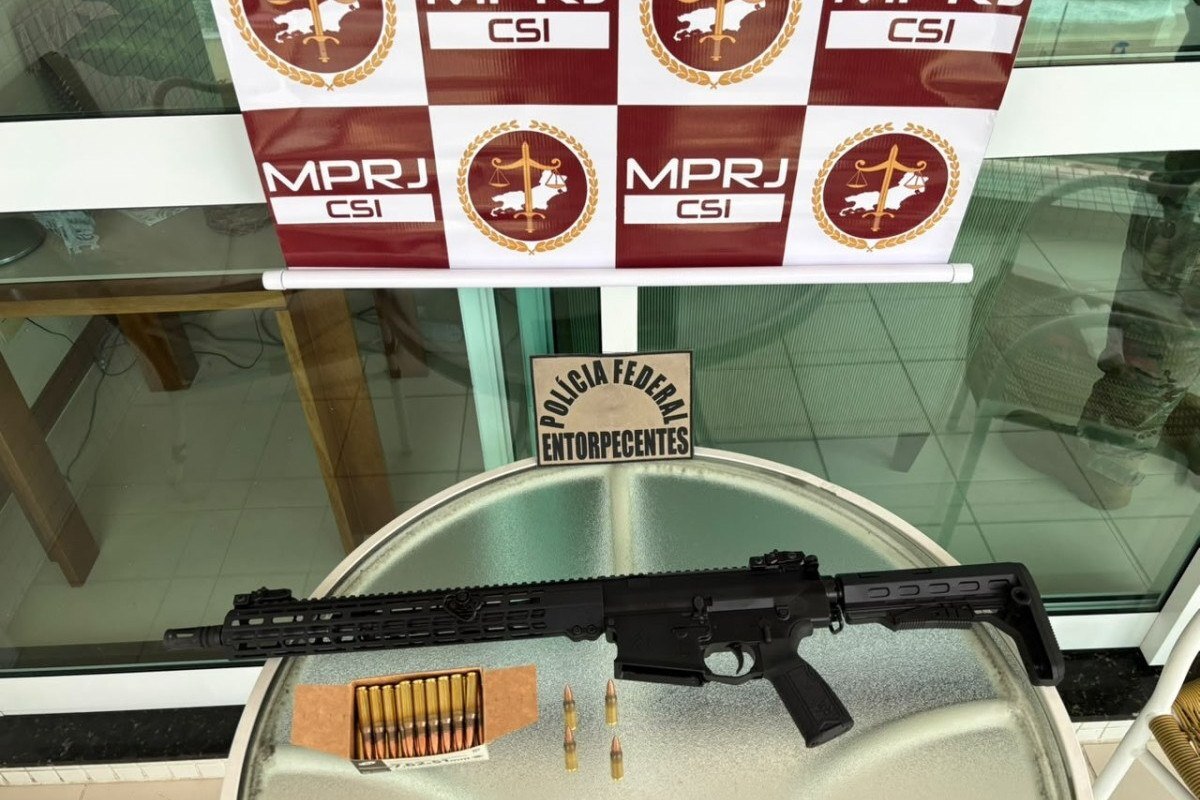 PF faz opera&ccedil;&atilde;o contra policiais que vendiam armas e vazavam informa&ccedil;&otilde;es para Peix&atilde;o