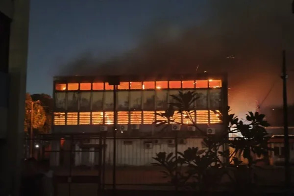 Inc&ecirc;ndio na UFPE &eacute; investigado ap&oacute;s relatos de amea&ccedil;as on-line