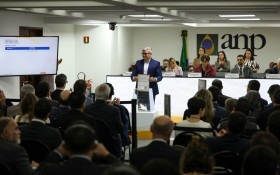 Leil&atilde;o da ANP arrecada R$ 3 bilh&otilde;es com a venda de 49 blocos