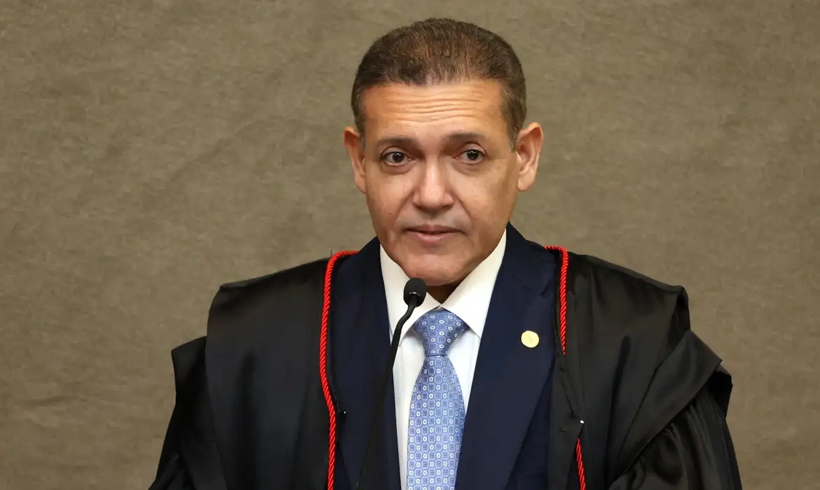 TSE suspende jornal de sindicato dos petroleiros