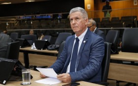 C&acirc;mara analisa projeto de lei para reduzir copos pl&aacute;sticos no servi&ccedil;o p&uacute;blico