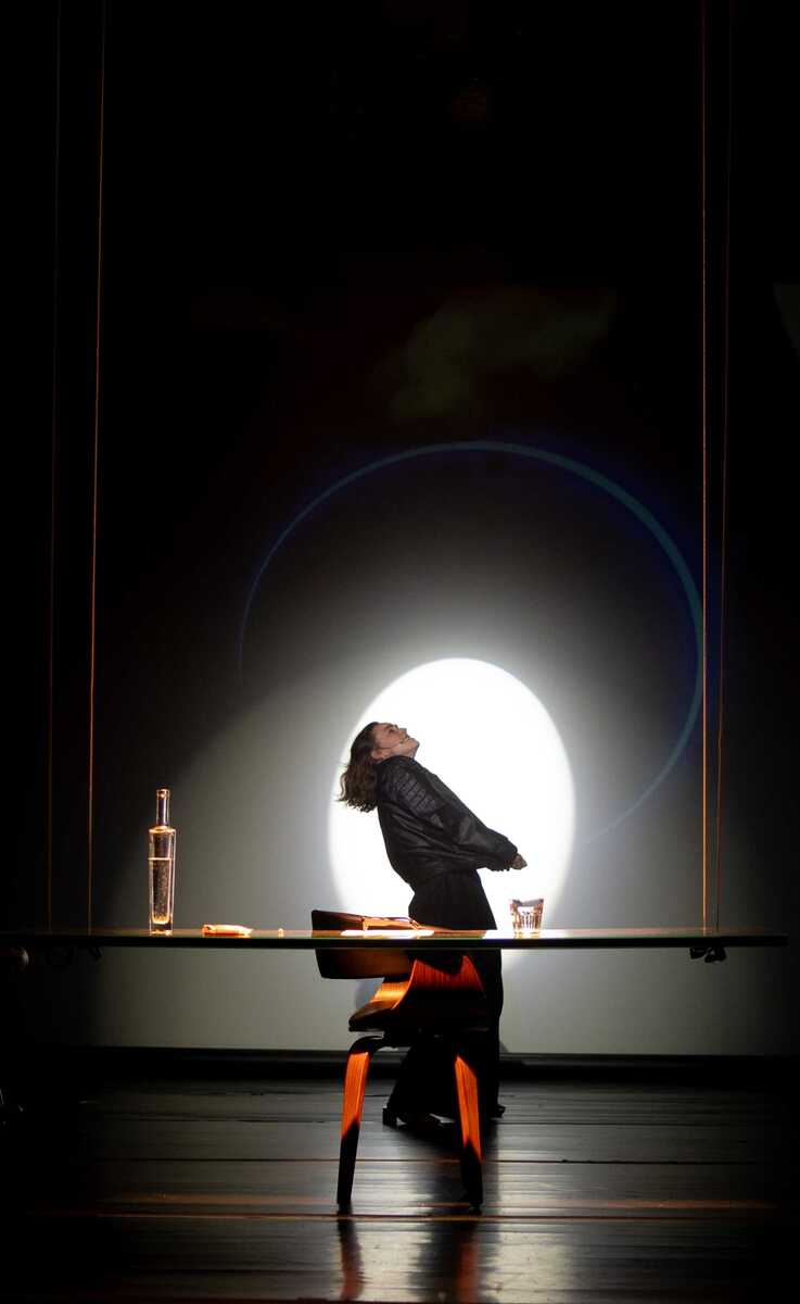 'O Ovo e a Galinha' estreia no Teatro Oficina paulistano