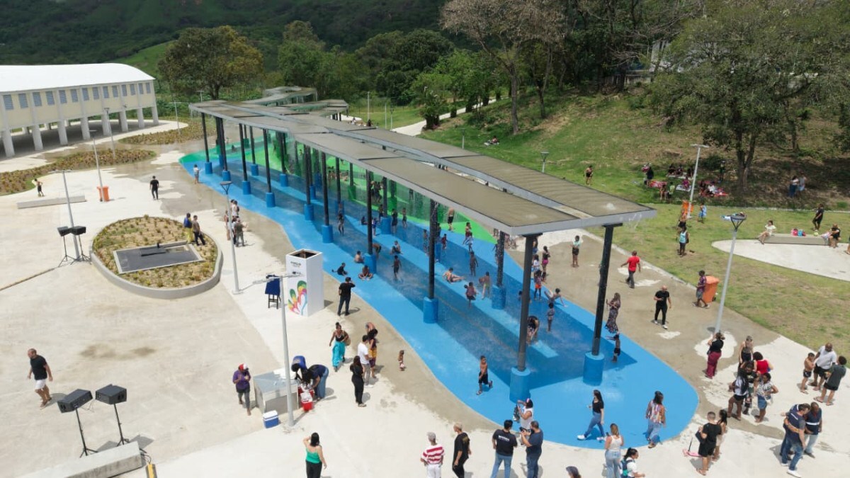 Prefeitura conclui obras do Parque Oeste Ana Gonzaga em Inhoa&iacute;ba
