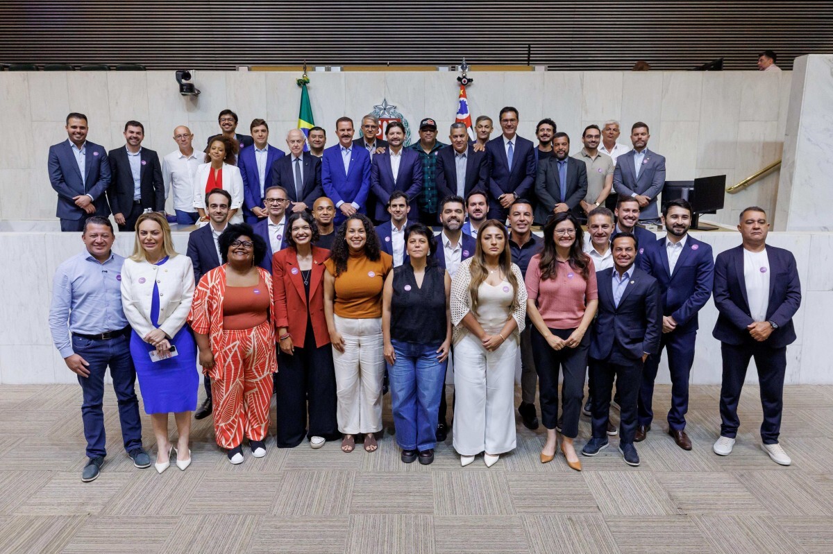 Mesa Diretora da Alesp recebe novos deputados