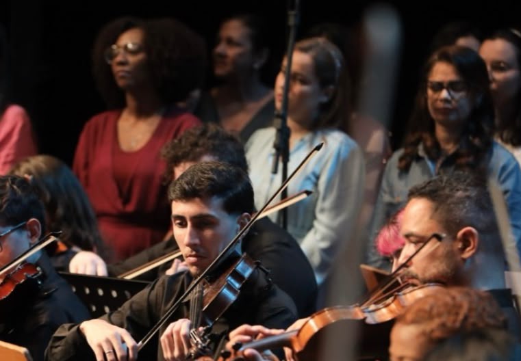 Violino: quando a m&uacute;sica tamb&eacute;m ensina a ouvir, concentrar e persistir