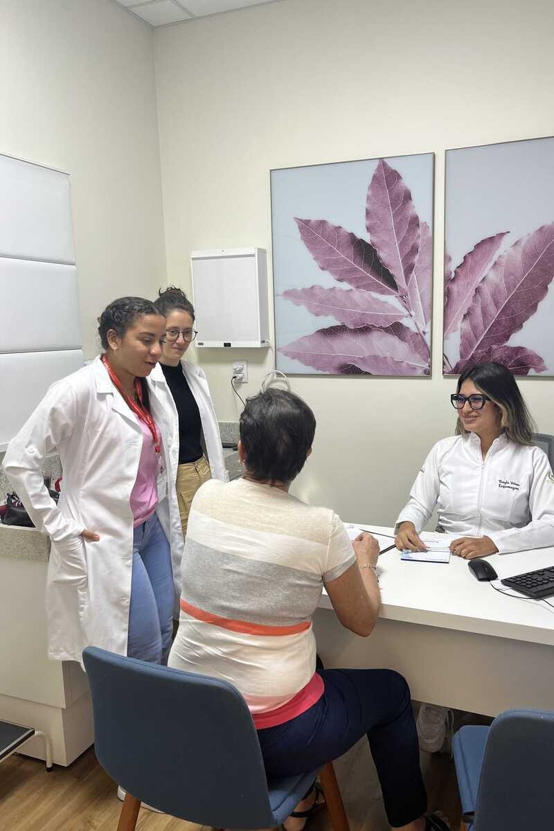 Afya Cl&iacute;nica oferece exames e exames gr&aacute;tis para mulheres na Barra
