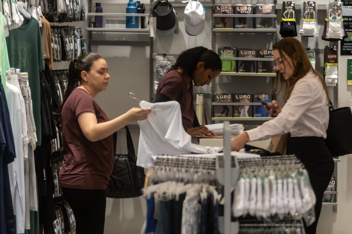 BRASILIANAS | Varejo do DF supera m&eacute;dia nacional e anima com&eacute;rcio para a Black Friday e o Natal