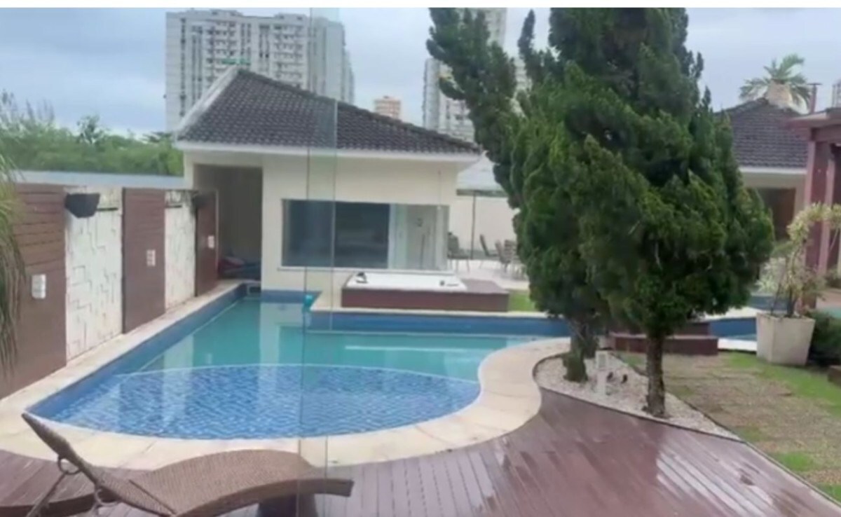 Casa de luxo onde um dos presos pela PF foi preso, na Barra
