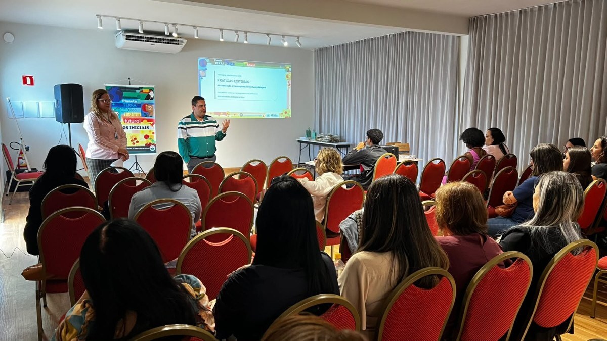 Itatiaia institui premia&ccedil;&atilde;o para professores da rede municipal