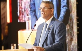 Presidente do TRE-RJ orienta eleitores a aguardar ap&oacute;s encerramento da vota&ccedil;&atilde;o
