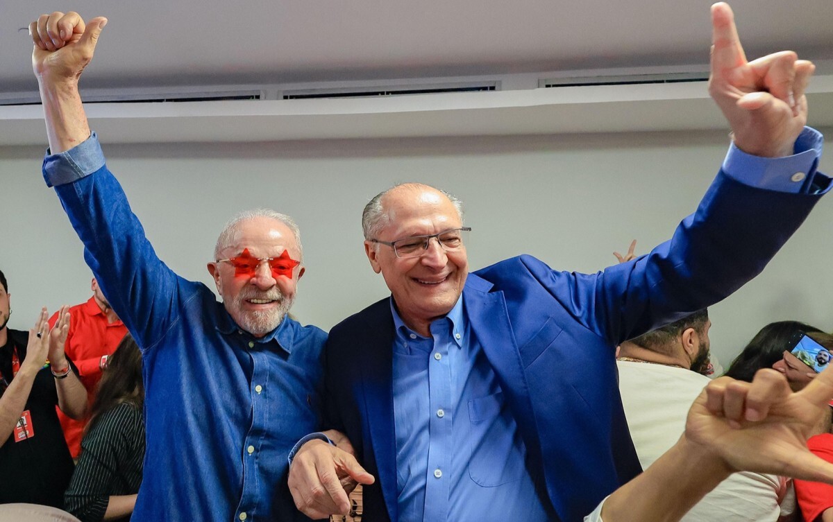 Lula promete "melhor mandato", ataca Fl&aacute;vio e anuncia mudan&ccedil;as ap&oacute;s reelei&ccedil;&atilde;o