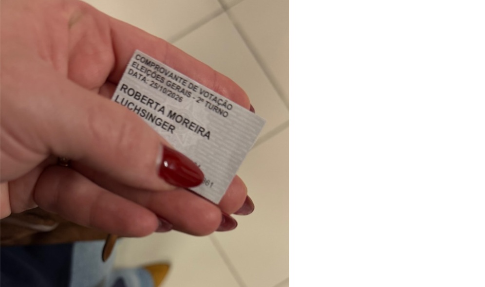 Roberta Luchsinger declara voto em Fl&aacute;vio Bolsonaro