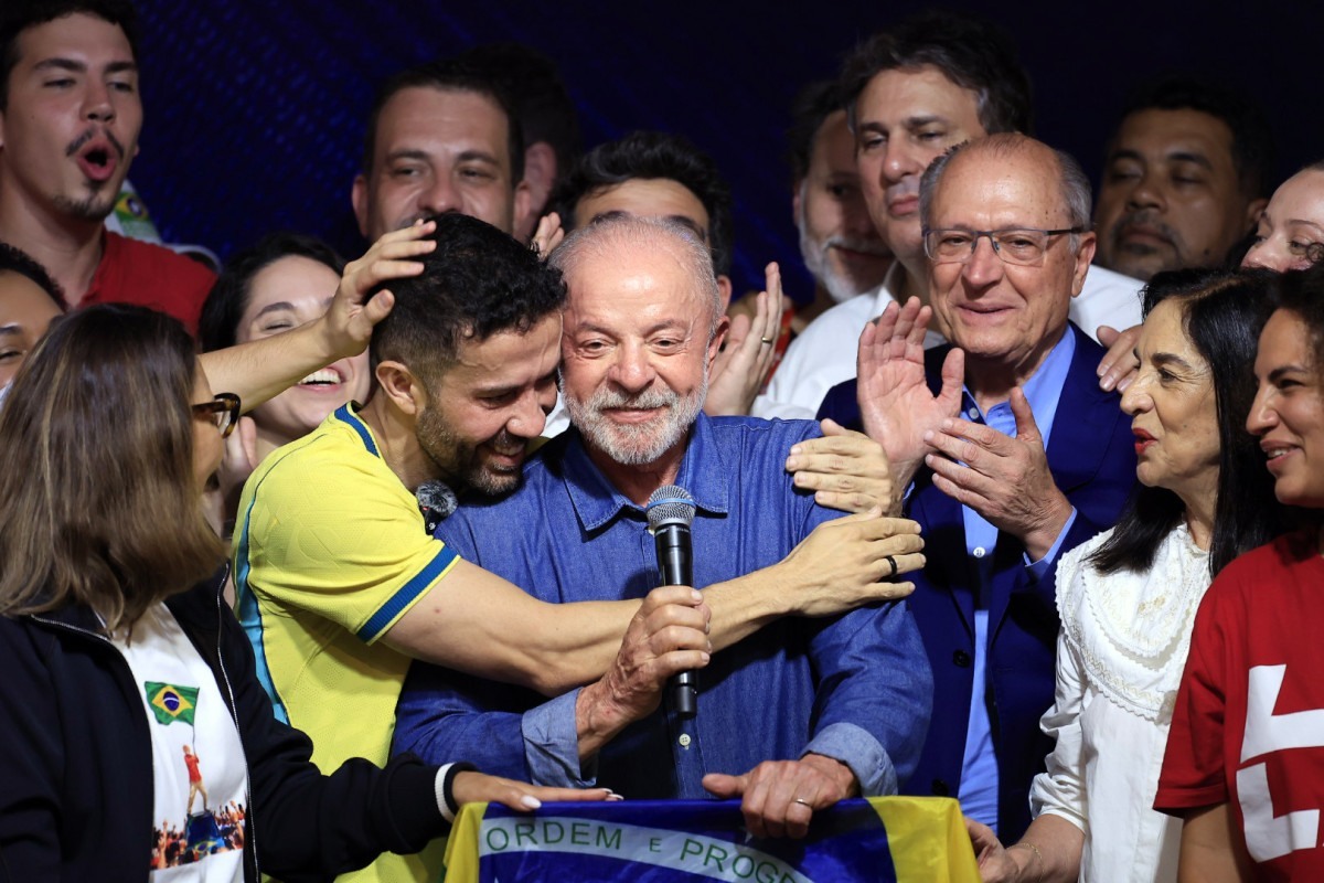 Redes e mobiliza&ccedil;&atilde;o nas ruas ajudam a explicar avan&ccedil;o de Lula
