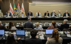 Fiesp debate pol&iacute;tica externa e com&eacute;rcio