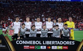 Conmebol nega recurso do Flamengo e mant&eacute;m Estudiantes na final da Libertadores