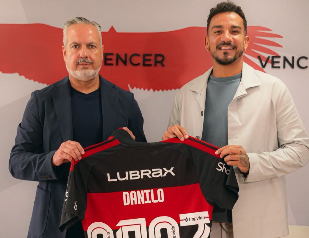 Danilo renova com o Flamengo at&eacute; 2027