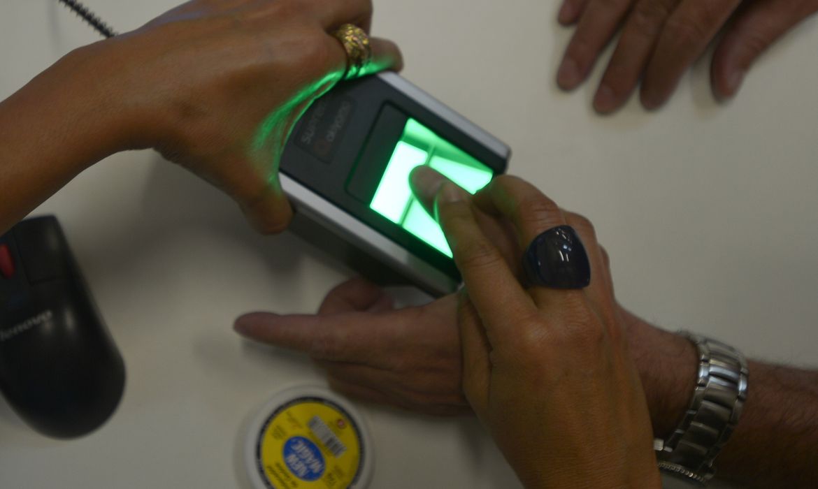 INSS alerta para golpes que usam informa&ccedil;&atilde;o falsa sobre biometria