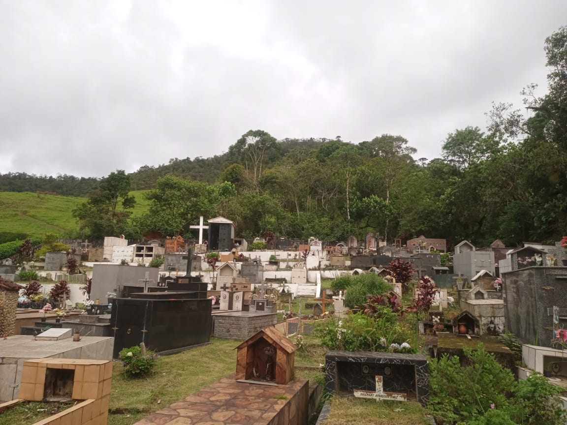 Cemit&eacute;rios de Itatiaia ter&atilde;o hor&aacute;rios especiais em Finados