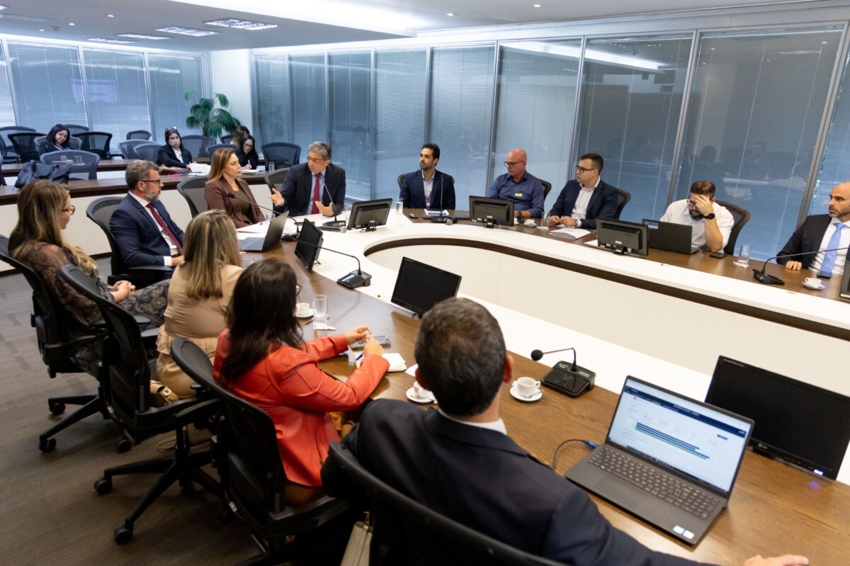Coluna Magnavita | Transi&ccedil;&atilde;o entre os governos Couto e Ruas est&aacute; sendo ampla, geral e irrestrita
