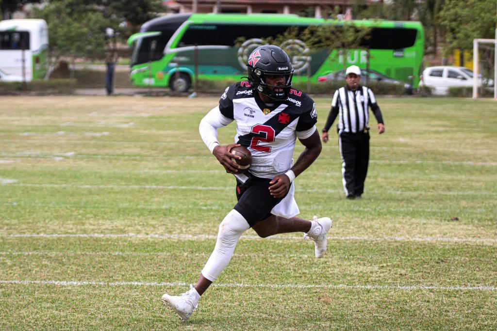 Superliga D1 de Futebol Americano conhece os campe&otilde;es de confer&ecirc;ncia neste fim de semana